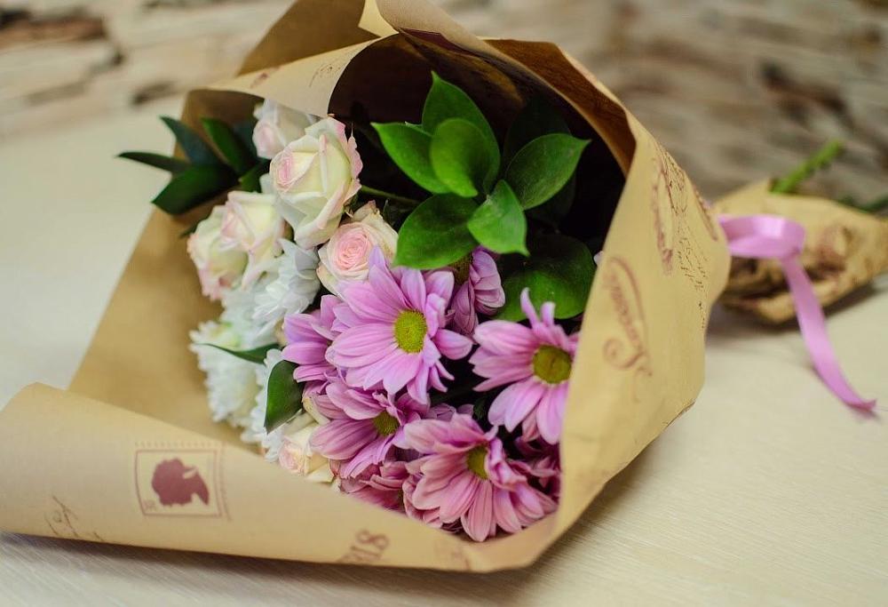 Букет цветов из: Розы и Хризантемы в Новосельцево