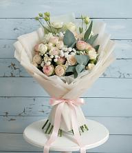 Букет цветов из:  Розы и Лизиантусы в Новосельцево