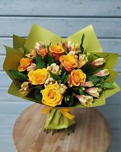 Букет цветов из:  Альстромерии и Розы в Новосельцево