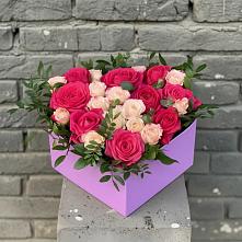 Цветочная композиция из Розы в коробке в Новосельцево
