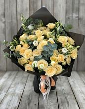 Букет цветов из:  Розы и Лизиантусы #REPLACE_PRED# Новосельцево