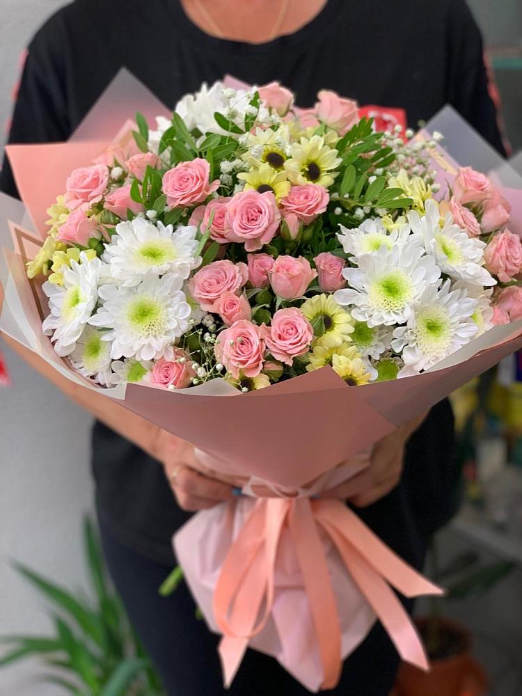 Букет цветов из: Розы и Хризантемы в Новосельцево