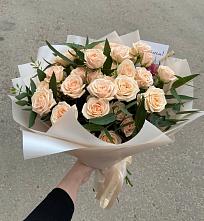 Букет Кремовые розы Латте в Новосельцево