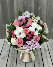 Букет цветов из:  Альстромерии, Гвоздики, Розы и Хризантемы в Новосельцево