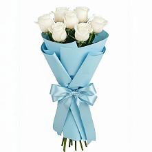 Букет 7 белых роз Проуд в Новосельцево