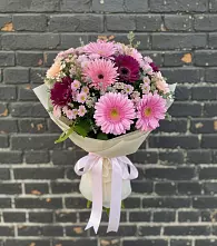 Букет цветов из:  Герберы и Хризантемы в Новосельцево