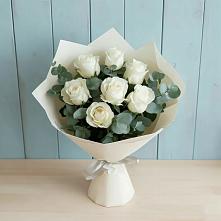 Букет Белые розы в Эвкалипте в Новосельцево